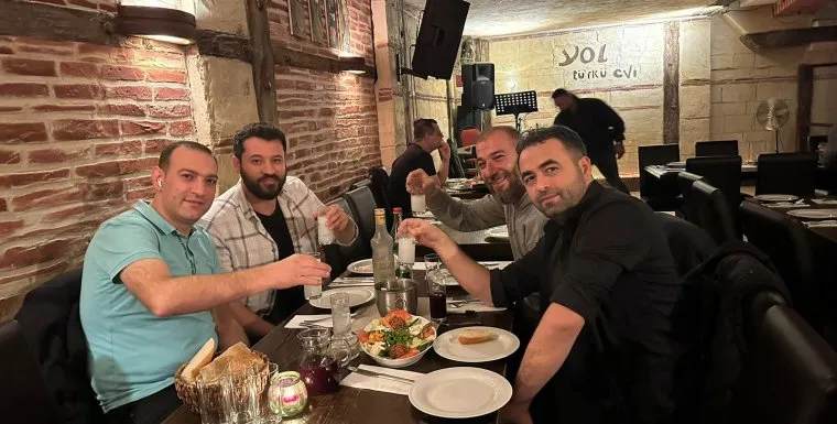 dostlar bulusmasi